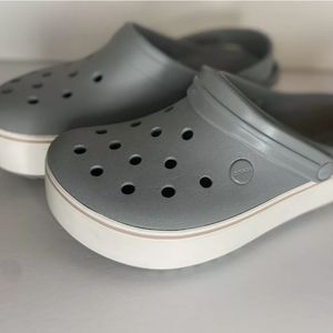Crocs platforms size 9